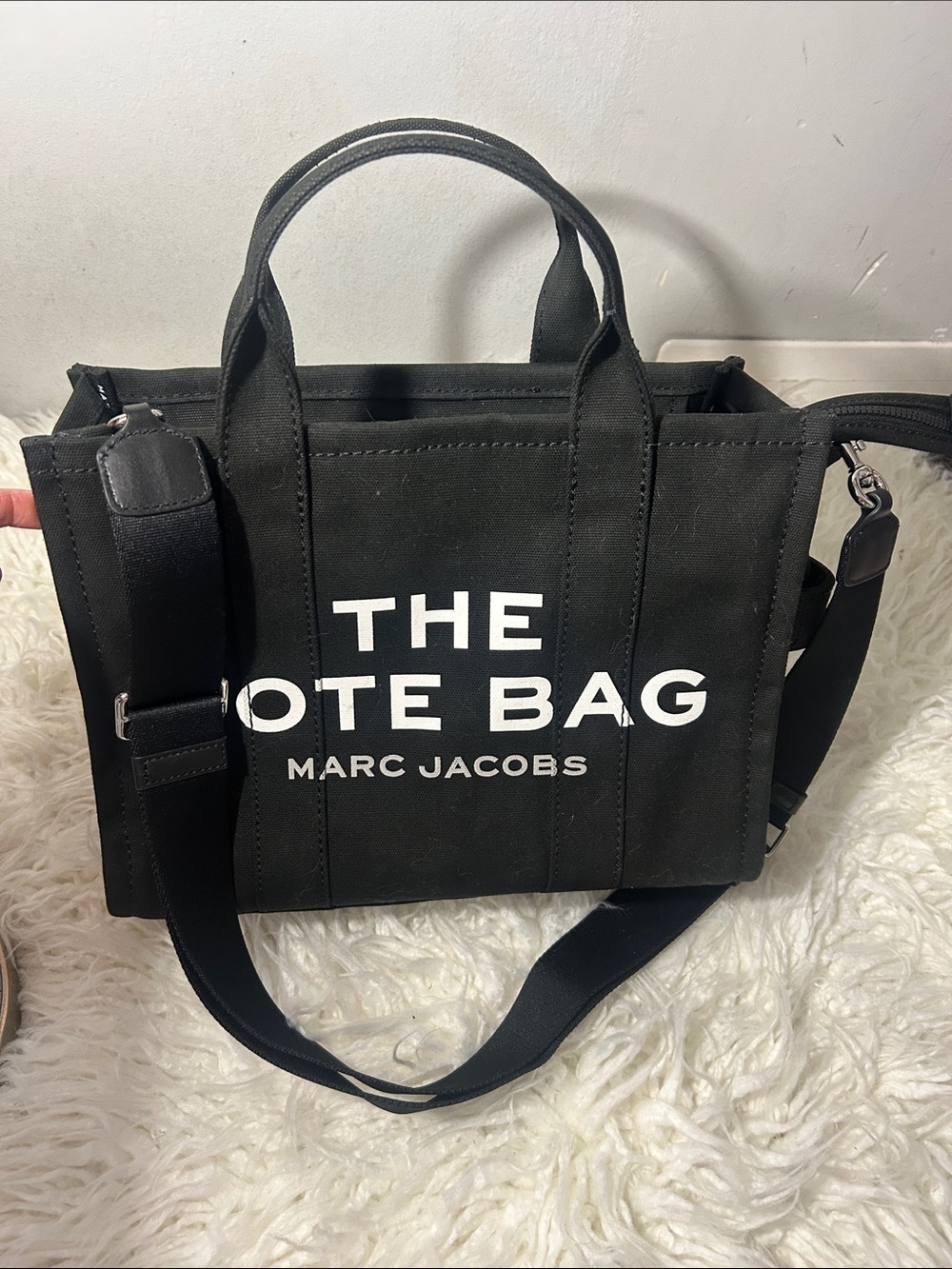 Marc Jacobs Black The Tote Bag with Adjustable Strap medium - Picture 3 of 10